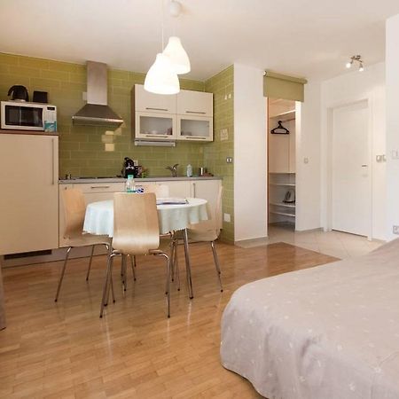 Apartment Rainbow Studio Ljubljana Phòng bức ảnh